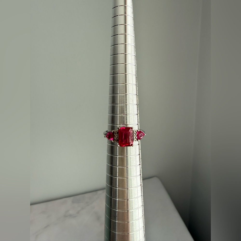Lab Grown Ruby and Diamond Ring - Picture 5 of 10